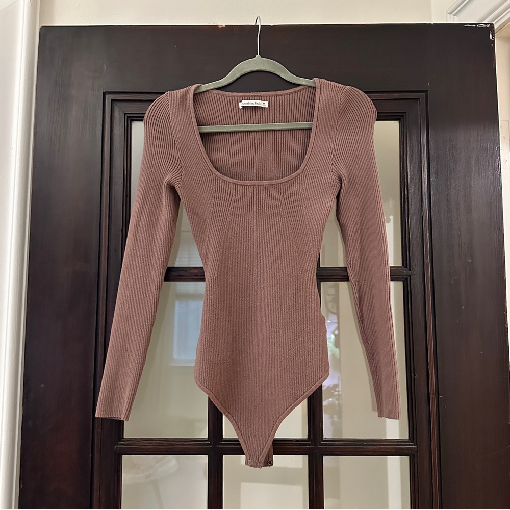 Abercrombie and Fitch Long-Sleeve Squareneck Sweater Bodysuit
